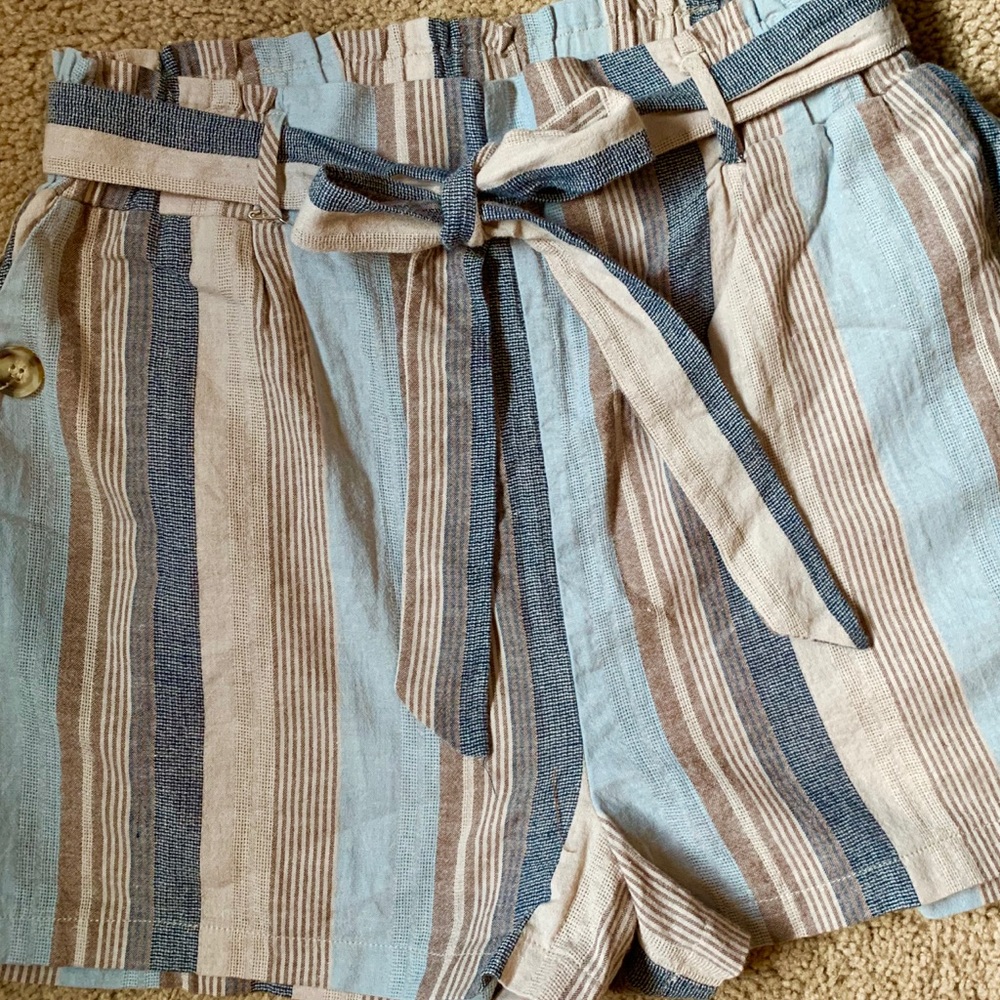 Shorts new wo tags